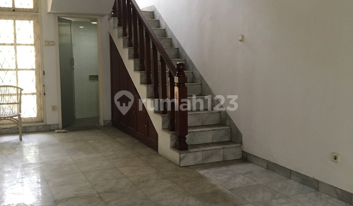 Rumah Nyaman di Pejaten