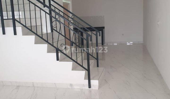 Rumah Baru Pluit Muara Karang, Cantik, 4 Lantai, Unfurnished 1