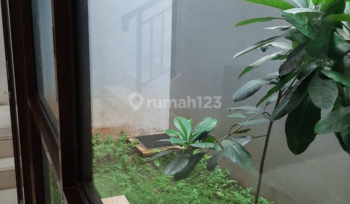 Rumah Precia, Eminent, Bsd City, 2 Lantai, Hadap Selatan 2