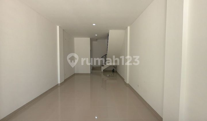 For Rent New Ruko Handover Akasa Promenade BSD 3 Floors Facing the Road For Rent New Ruko Handover Akasa Promenade BSD 3 Floors Facing the Road