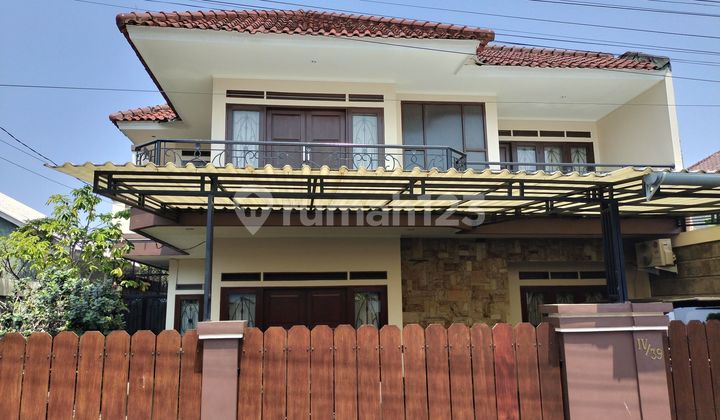 Affordable Luxury House in Yasmin with Swimming Pool Near Bogor Ring Road Toll. 2