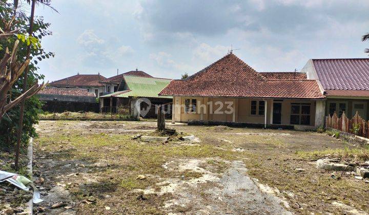 Rumah Murah Tanah Luas Tengah Kota Cocok Usaha Kantor Dekat Jagorawi 2