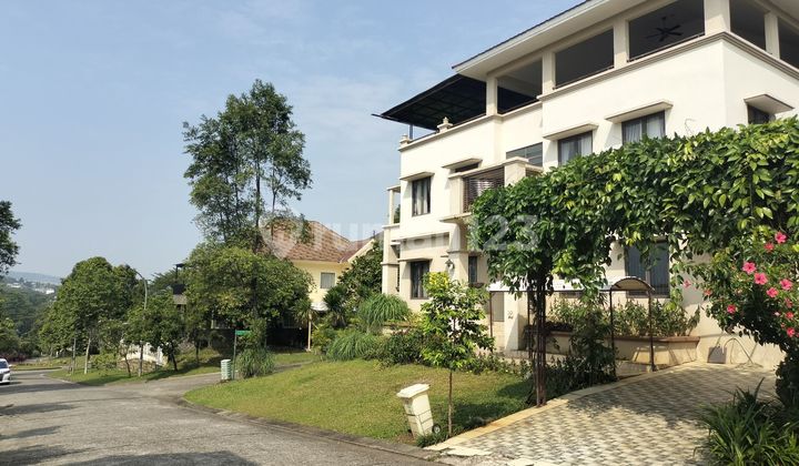 tampak depan rumah hoek murah country wood