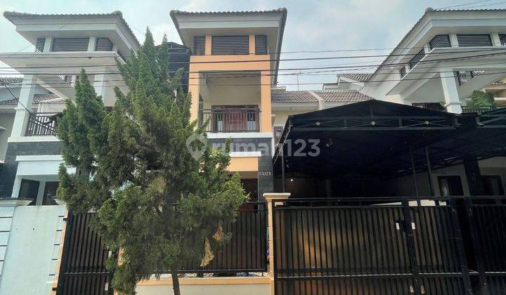 Rumah Cantik Minimalis 2 Lantai SHM Siap Huni Di Villa Galaxy Bekasi Selatan  1