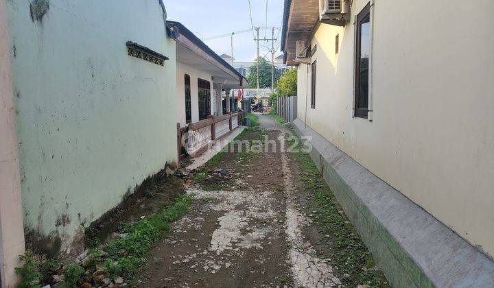 Rumah Bangunan 2 Lantai Di Jalan Perjuangan Butuh Renovasi Akses Masuk Gang Lokasi Dekat Summarecon Bekasi 2