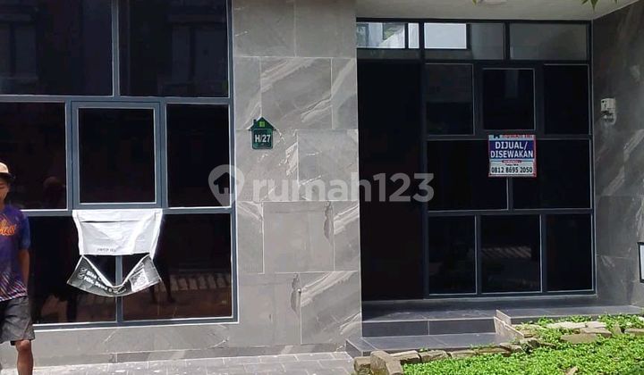 Disewakan Rumah Strategis di Golden Flower! Lokasi Dekat Tol & Stasiun! Disewakan Rumah Strategis di Golden Flower! Lokasi Dekat Tol & Stasiun!