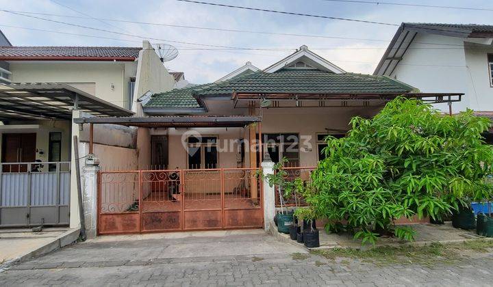 Rumah Tengah Kota di Puri Anjasmoro, Semarang Dekat Binus School 1