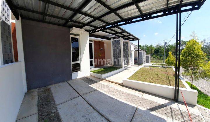 Turun Harga Rumah Sudah Renovasi di Lokka Bsb Village, Semarang 1