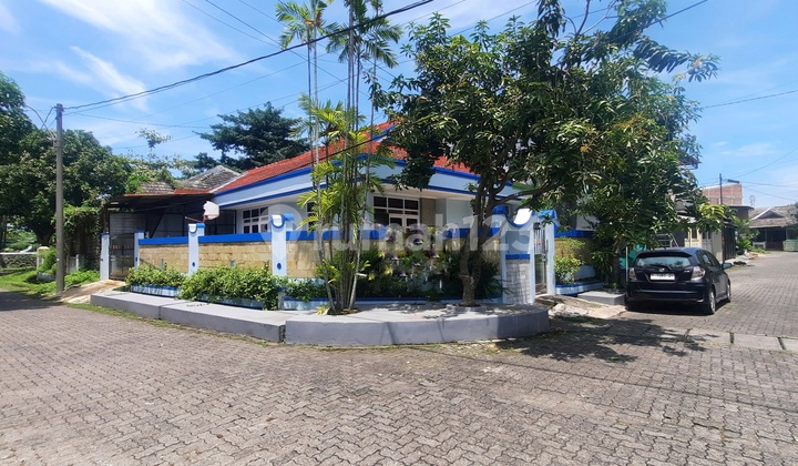 Rumah SHM Tengah Kota di Puri Anjasmoro, Semarang dekat Binus 1