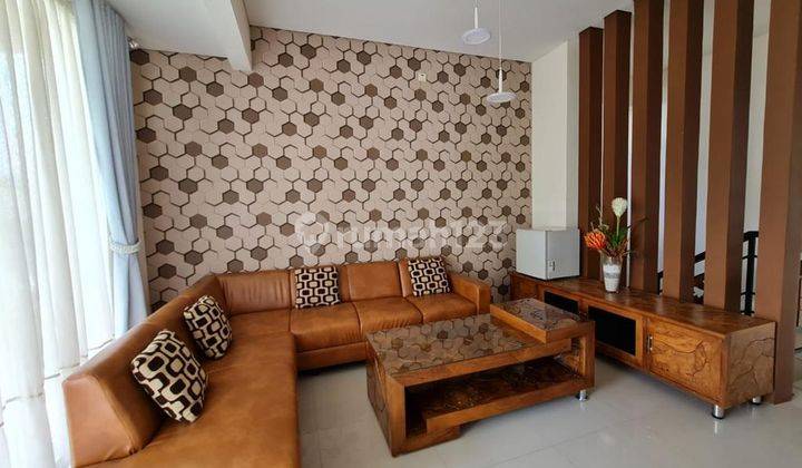 Rumah Sewa Furnished Siap Pakai di Ivy Park,semarang Dekat Danau 1