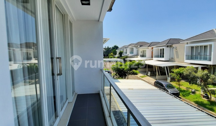 Rumah Full Furnished Siap Huni di Ivy Park Bsb City Dekat Danau 2