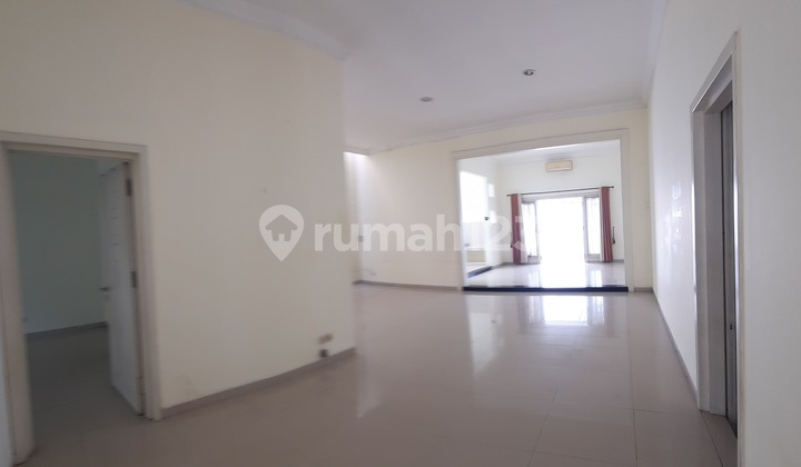 Rumah Bagus SHM Candi Golf, Semarang dekat Sekolah International 2