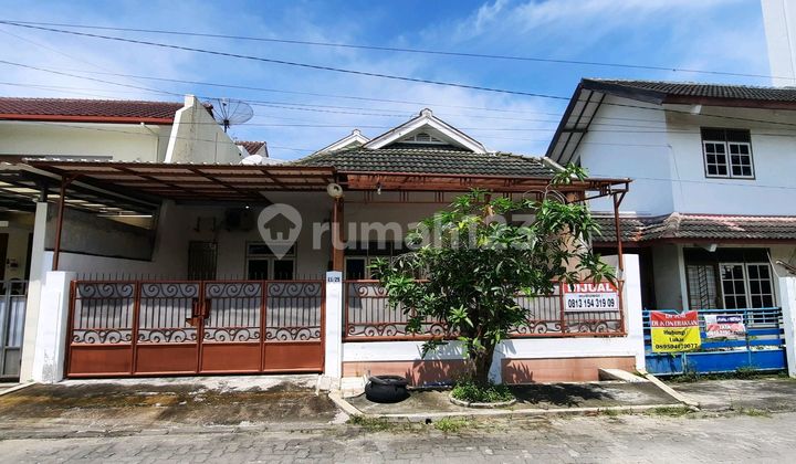 Rumah Butuh Minim Renovasi Tengah kota Puri Anjasmoro, Semarang 1