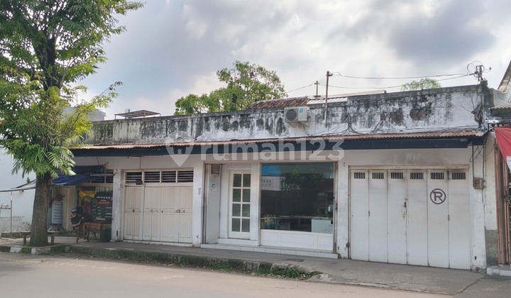 Shop House in Pekalongan City Center Near the Town Square 1
