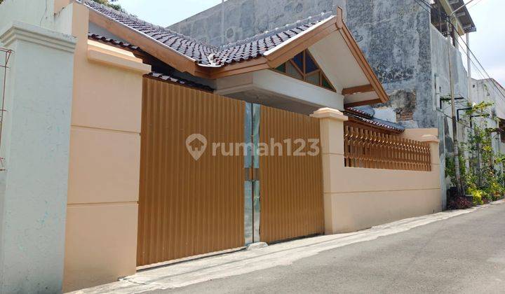 Rumah Siap Huni Dekat Sekolahan Pius 1