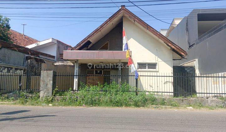 Rumah Di Pusat Kota Dekat Hotel Riez Palace  1