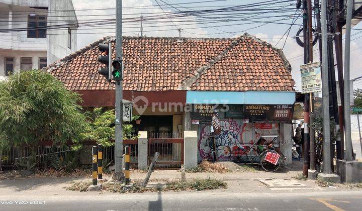 Rumah Dekat Pasar Martoloyo 1