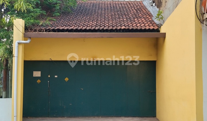 Ready-to-Use Shophouse Suitable for Business 1