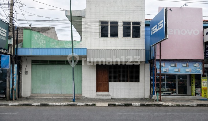 Ruko di Pusat Bisnis Kota Tegal