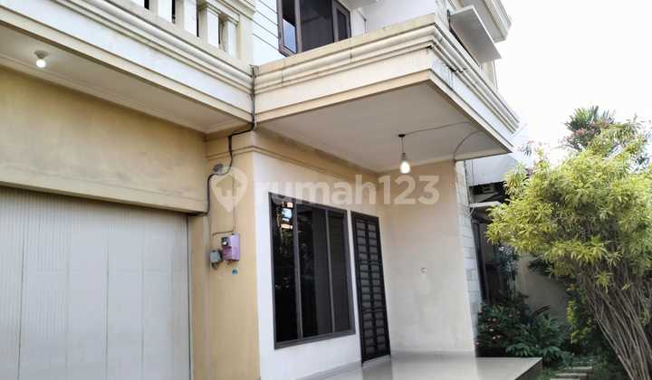 Rumah 2 Lantai Siap Huni Dekat Sekolah PIUS 2