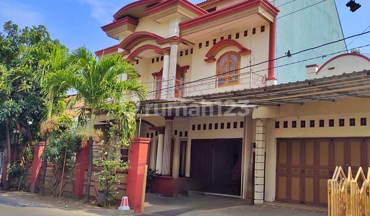 Rumah 2 Lantai Siap Huni Dekat Poltrans 1