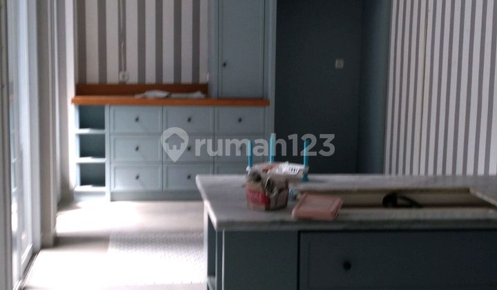 Rumah Exlusive 2,5 Lantai 2