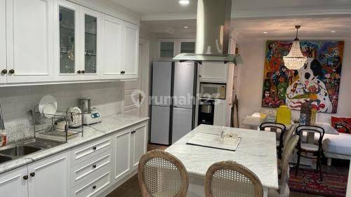 Rumah Mewah Disewakan 5 BR di Kemang Utara Jakarta Selatan 2