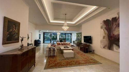 Rumah Mewah Disewakan 5 BR di Kemang Utara Jakarta Selatan 6