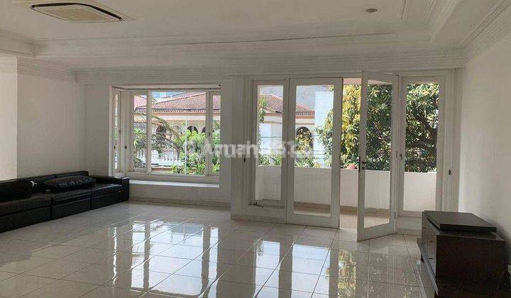Rumah Mewah Disewakan 4 BR di Jl. Denpasar Mega Kuningan Jakarta Selatan 1