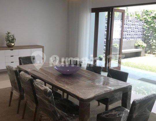 Rumah Disewakan Tipe 4 BR Furnished Menteng, Jakarta Pusat 1