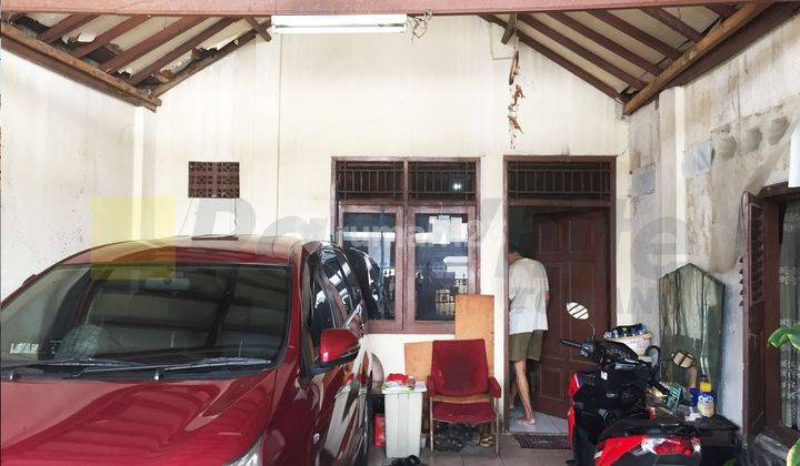 Rumah Lama Hitung Tanah Jalan Mobil di Petojo Selatan 2