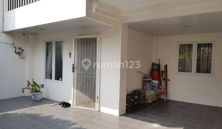 Rumah Bagus 2,5 Lantai di komplek Taman Surya 1 dekat Citraland 2