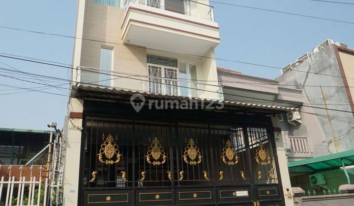 Rumah Bagus Siap Huni di Kavling Polri Jelambar 2