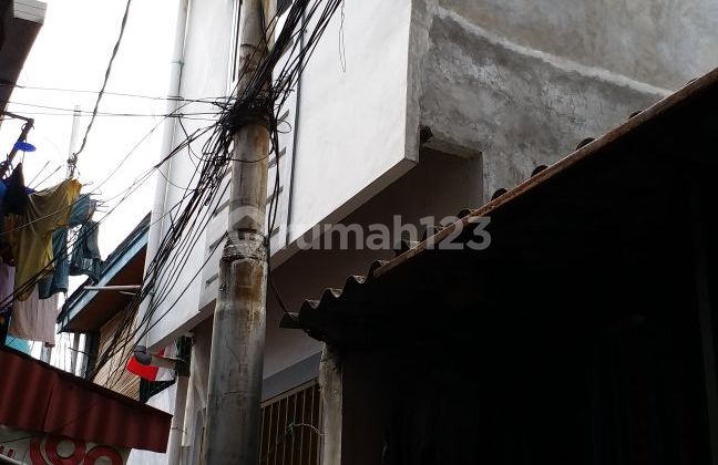 Rumah 2 Lantai Masuk Gang Motor Dekat Jelambar Utama 4 Siap Huni