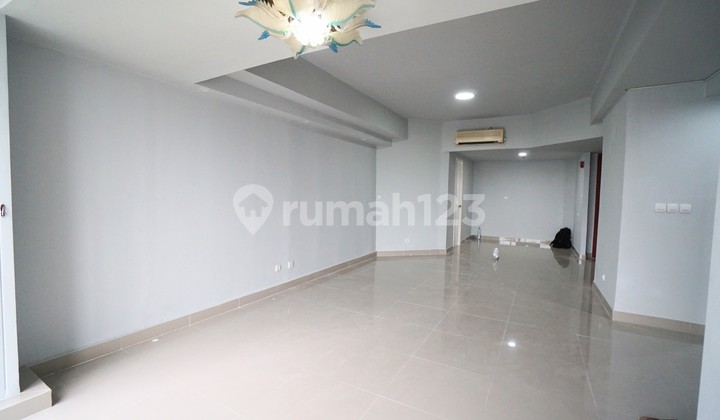 Apartment Taman Anggrek 2br+1 Lantai 18 View Bagus Semi Furnished Apartment Taman Anggrek 2br+1 Lantai 18 View Bagus Semi Furnished
