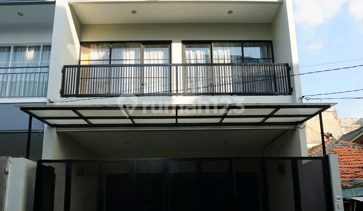 Rumah Mandala Tomang Siap Huni Jalanan Lebar Bebas Banjir