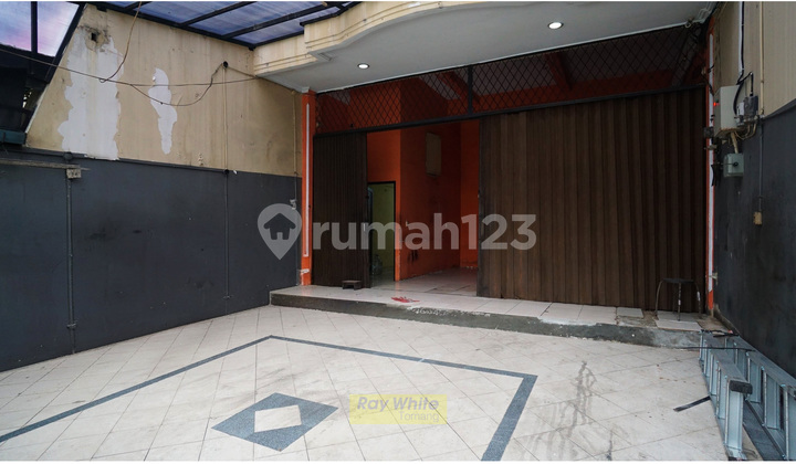 Strategic Shop House D Kamboja Street Tomang Suitable for Various Types of Businesses 2