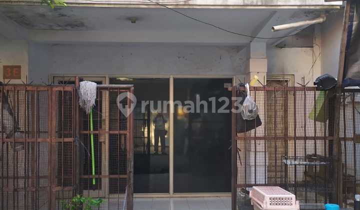 Rumah Tua Harga Murah di Hasyim Ashari Dekat MRT Harmoni Rumah Tua Harga Murah di Hasyim Ashari Dekat MRT Harmoni