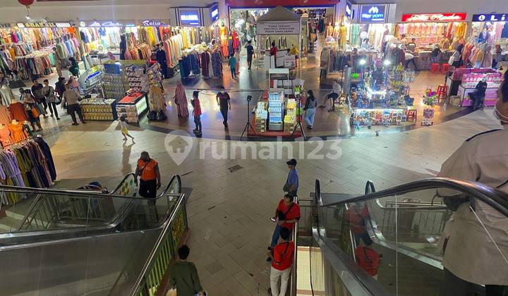 Kios Lokasi Bagus Ramai Dekat Pintu Utama Tanah Abang Blok B