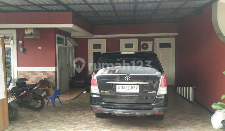 Rumah Rapi Siap Huni di Dalam Komplek Taman Palem Lestari 2