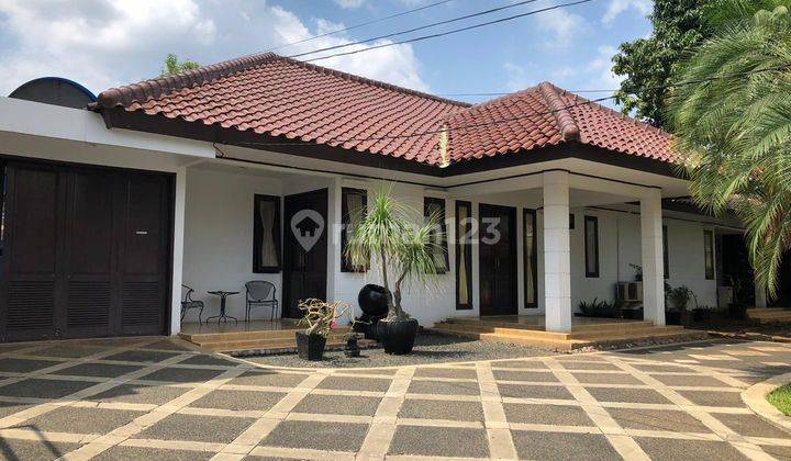 Rumah Dan Taman Luas Nyaman Dekat Binus Kemanggisan 1