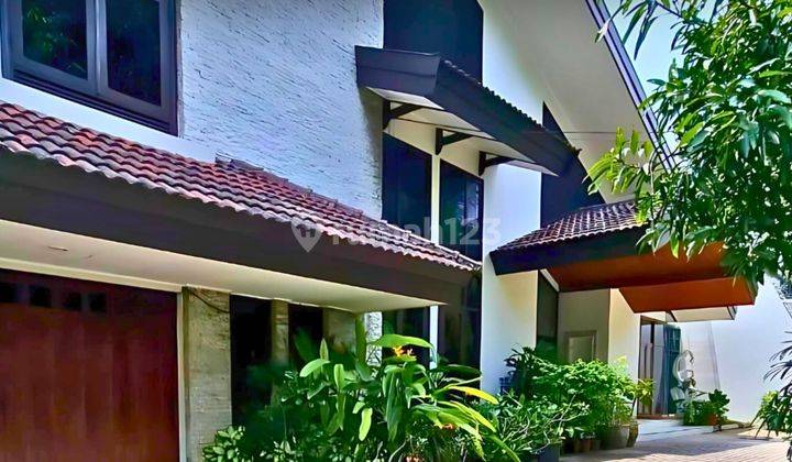 Baru Renovasi Sewa Rumah di Patra Kuningan Jakarta Selatan, Lokasi Premium 