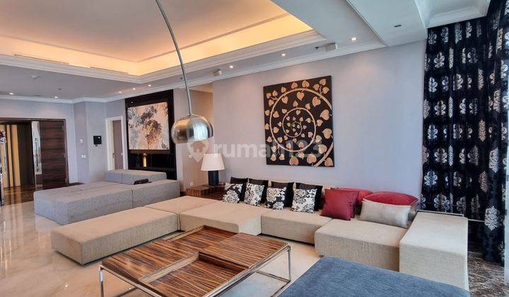 For Rent. Luxury Apartement Four Seasons Residence. Lower Floor, 3 Bedrooms 1