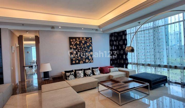 For Rent. Luxury Apartement Four Seasons Residence. Lower Floor, 3 Bedrooms 2