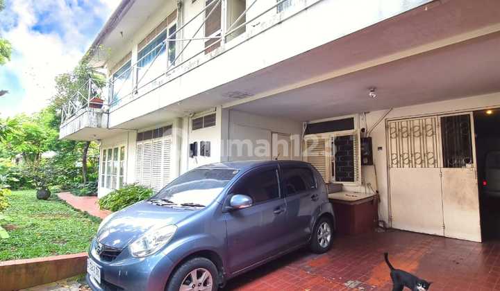 Rumah Strategis Area Senayan, Selangkah Ke Gbk, Pasti Untung Hanya Hitung Harga Tanah, Terbaik Jarang Ada Rumah di Senayan, Jakarta Selatan, Patal Senayan