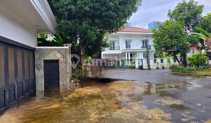 Rumah Hitung Tanah Scbd Tulodong Jakarta Selatan