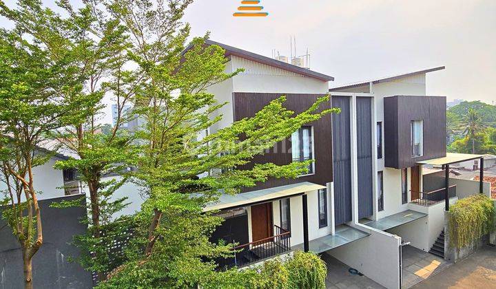 Terbaru Dijual Townhouse di Cilandak Tengah Dengan Design Modern 1