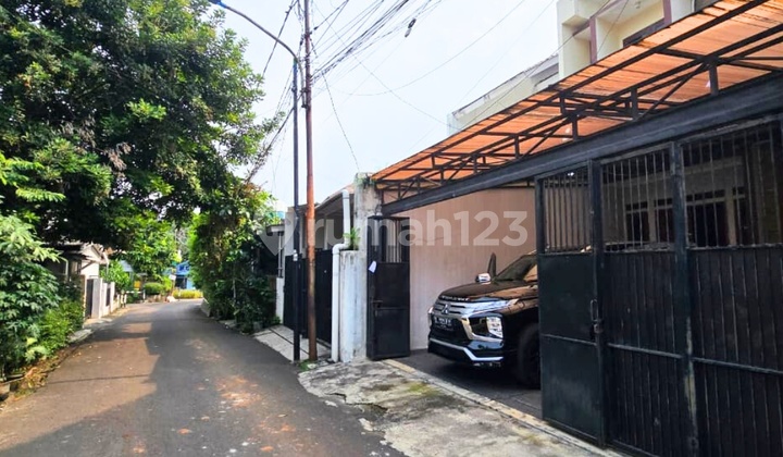 Rumah lokasi strategis, Dekat MRT Stasiun Haji Nawi Berada di jln Abdul Majid Dalam-cipete Rumah lokasi strategis, Dekat MRT Stasiun Haji Nawi Berada di jln Abdul Majid Dalam-cipete