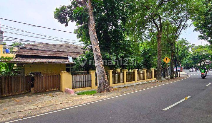 Premium Lokasi Dijual Rumah Harga Hitung Tanah di Pakubuwono Kebayoran Baru Dengan Lingkungan Hijau Yang Asri. 2