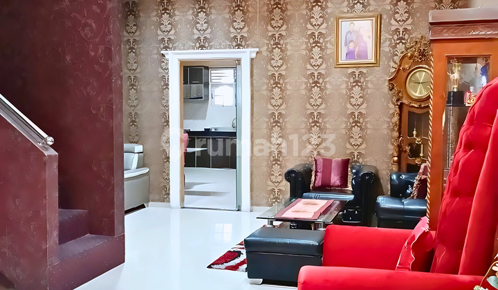 Rumah Mewah Di Dalam Perumahan Medan Johor 2